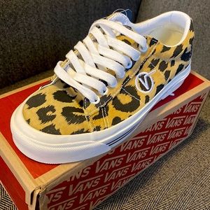 Anaheim factory Sid Dx og leopard Vans